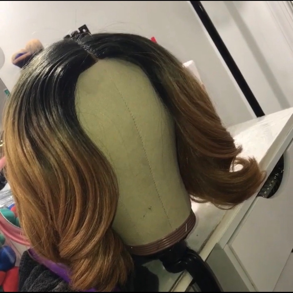 Blonde short cut wig